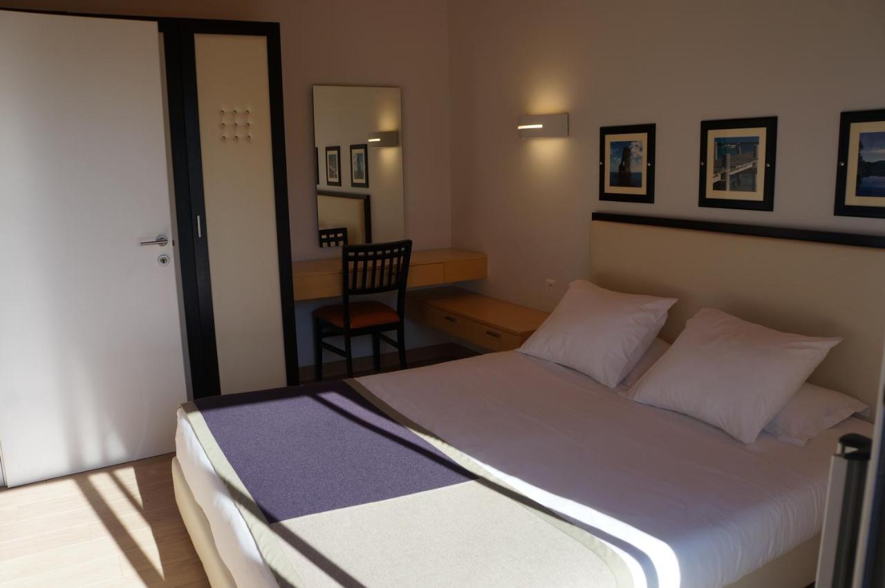 Residence Cala Sultana Porto-Vecchio  Buitenkant foto
